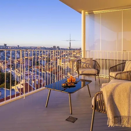 Whome View Penthouse Luxurious Living In With Ac & Elevator * Lissabon
